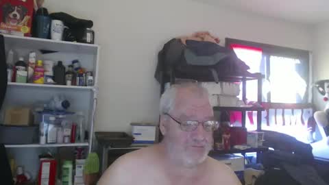 Eric online show from December 8, 3:02 pm