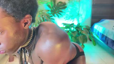   Valentin  independent Cam Boy     online show from January 13, 2:27 am