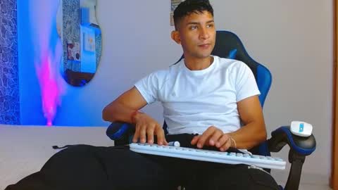 Mistery Guy online show from October 2, 6:23 pm