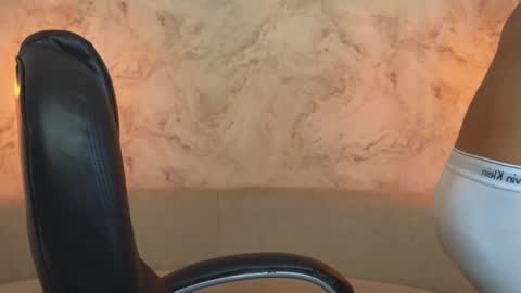 Snapshot of valentino_thompson chatting on September 19, 8:41 pm valentino_thompson online show from September 19, 8:41 pm