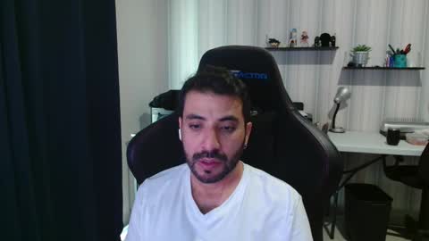 Roberto Carlos online show from November 22, 10:09 pm