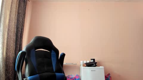 vano_822 online show from February 18, 10:24 am