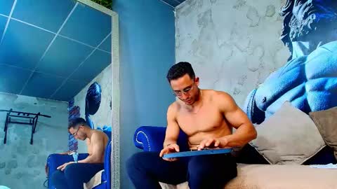 Vans Ross online show from March 18, 7:50 pm