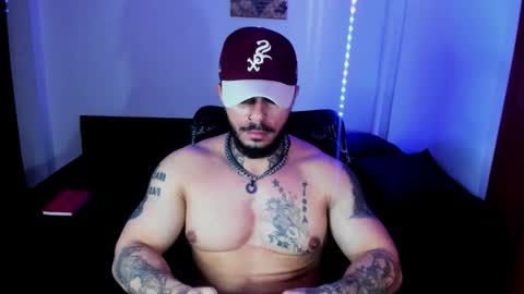 vanvelckan_ online show from October 26, 9:17 pm