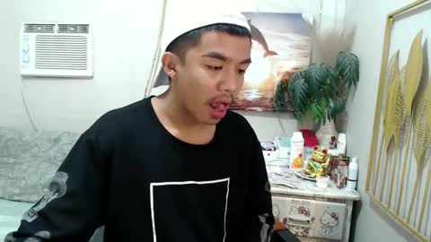 vanxxx2005 online show from March 2, 12:25 pm