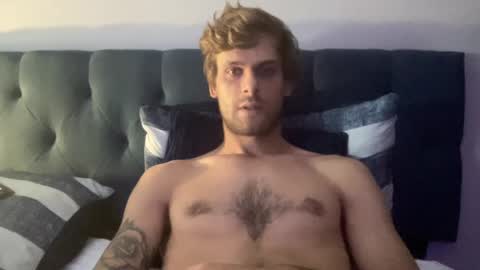 Snapshot of vegassangel chatting on September 15, 10:22 pm Joeyyy online show from September 15, 10:22 pm