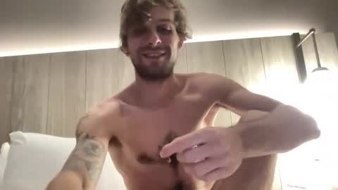 Snapshot of vegassangel chatting on October 14, 4:08 am Joeyyy online show from October 14, 4:08 am