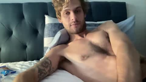 Snapshot of vegassangel chatting on September 17, 12:00 am Joeyyy online show from September 17, 12:00 am