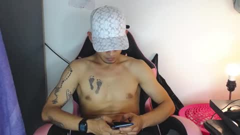 vegetaboy36427 online show from October 19, 1:10 am