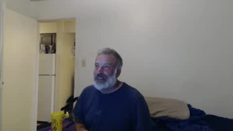 Snapshot of veryveryhairmanindenver chatting on October 1, 12:36 am hairy man online show from October 1, 12:36 am