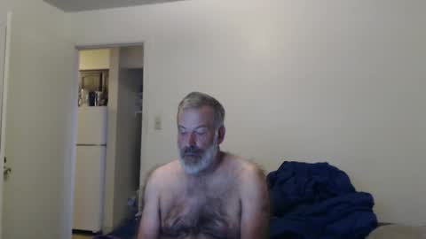 Snapshot of veryveryhairmanindenver chatting on October 10, 12:26 am hairy man online show from October 10, 12:26 am