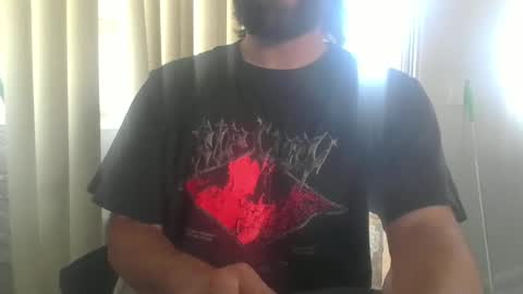 vesturelove online show from May 19, 6:25 pm