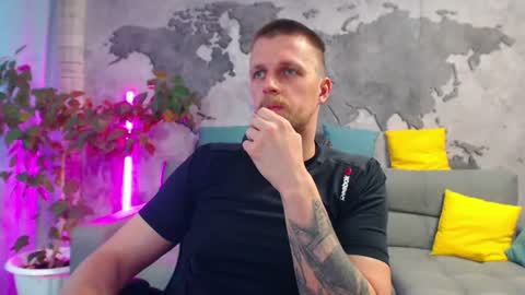vikingchrisss online show from June 27, 10:51 am
