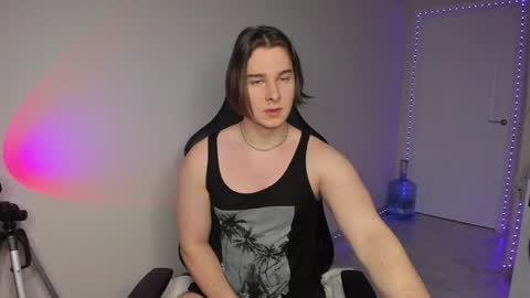 Vincent Strong online show from January 12, 7:53 am