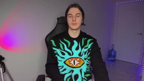 Vincent Strong online show from December 16, 1:32 pm