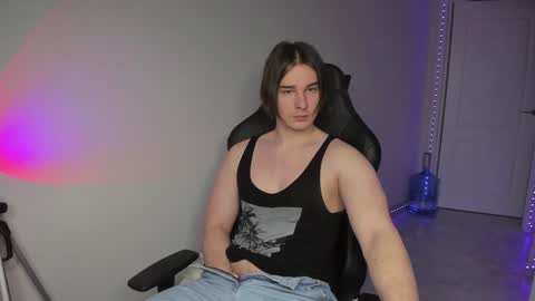 Vincent Strong online show from December 14, 7:29 am