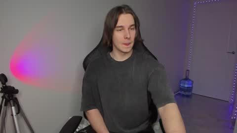 Vincent Strong online show from January 15, 2:24 pm