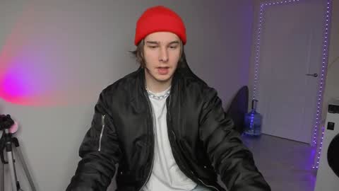 Vincent Strong online show from December 4, 10:02 am