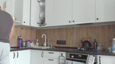 Vincent.  uncut 18cm online show from January 27, 9:34 am