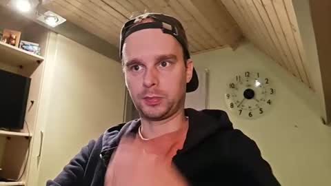 Vincent online show from November 27, 3:38 pm