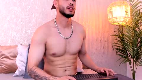 Snapshot of vincentblack_ chatting on September 14, 4:47 am Vincent online show from September 14, 4:47 am