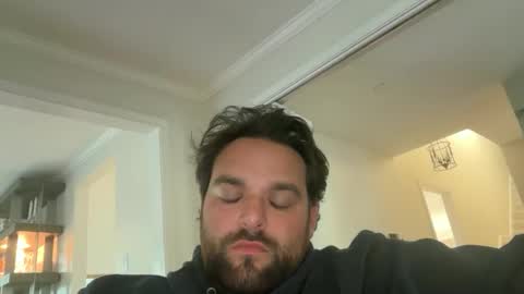 Snapshot of vinfaro27 chatting on September 17, 10:33 pm Vinfaro27 online show from September 17, 10:33 pm