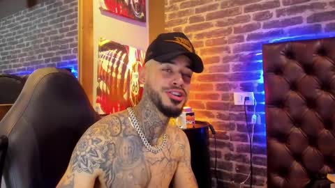 ---Vinzen--- online show from December 18, 10:06 pm