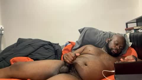 Elle Hood online show from July 10, 6:06 am