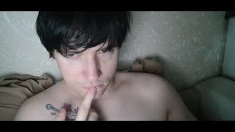 vitiligoboyy online show from July 3, 3:23 am