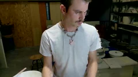 Viv online show from November 7, 7:28 pm