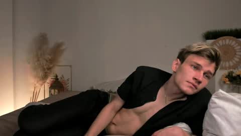 Dan online show from February 9, 4:50 am