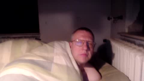 vthomasp719 online show from March 24, 7:24 am