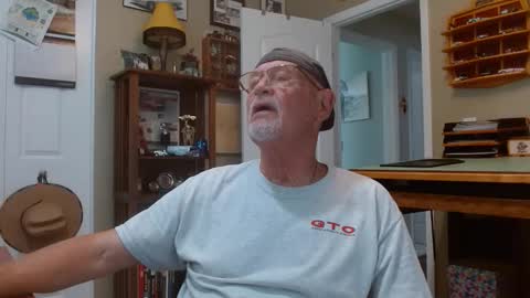 Vueuorme online show from February 15, 2:58 pm