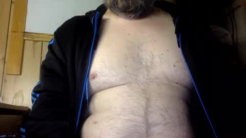 Snapshot of waltbkk chatting on February 5, 10:30 am Walter online show from February 5, 10:30 am