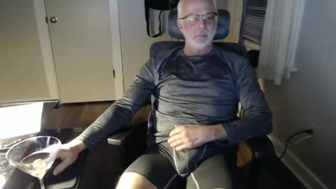 wasted_daze_ online show from December 16, 10:45 pm