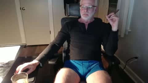 wasted_daze_ online show from December 15, 4:07 am