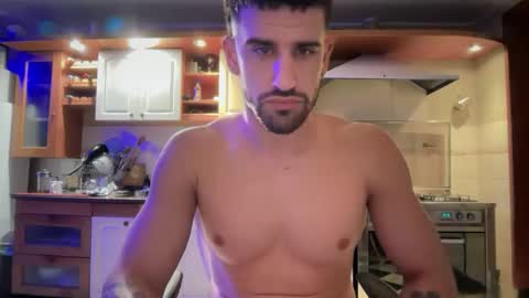 wearetwo online show from April 25, 10:51 pm