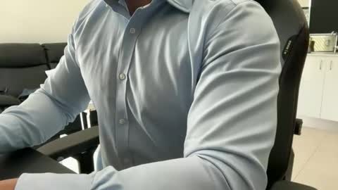 Weapon X online show from April 15, 2:00 am