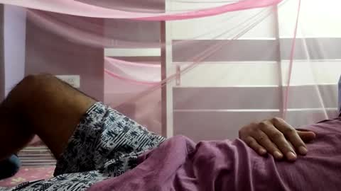 Snapshot of wearcondom chatting on December 10, 7:58 am sexyguy online show from December 10, 7:58 am