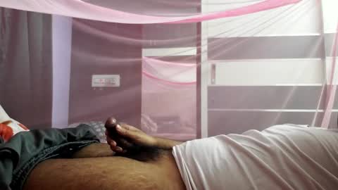Snapshot of wearcondom chatting on December 20, 8:23 pm sexyguy online show from December 20, 8:23 pm