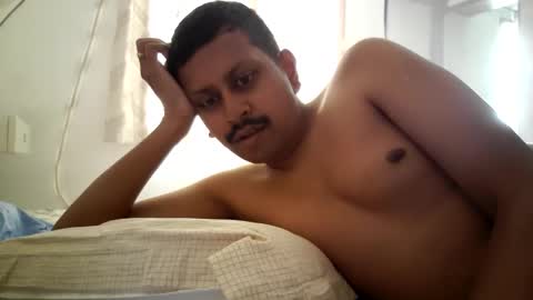 Snapshot of wearcondom chatting on October 13, 6:41 am sexyguy online show from October 13, 6:41 am