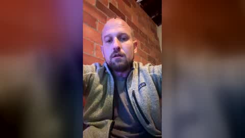 wfhamilton1988 online show from February 14, 5:08 pm