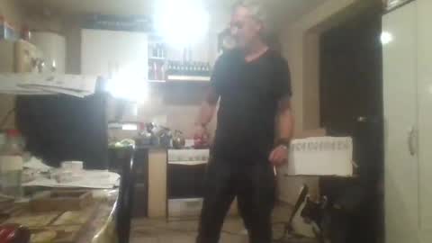 wg_colbert_noir online show from October 16, 10:12 am