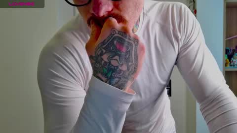 Max online show from February 7, 10:11 am