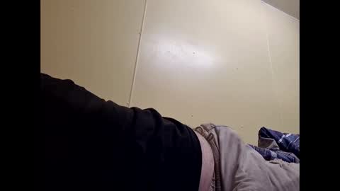 whiteboi9284 online show from October 24, 11:28 pm