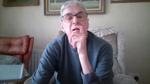 whitebriefs009 online show from September 20, 1:55 pm