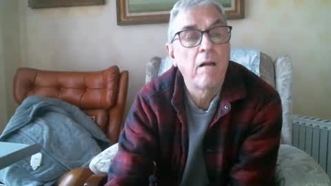 whitebriefs009 online show from January 3, 3:22 pm