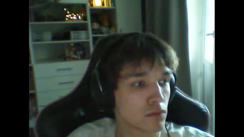 whitekingg online show from November 26, 10:51 am