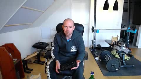 whiterabbit_86 online show from November 20, 1:43 pm