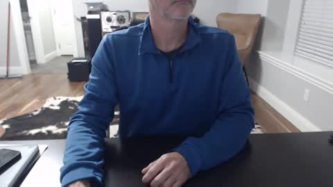 Snapshot of whyjonnie chatting on October 29, 12:57 am Why Jonnie online show from October 29, 12:57 am